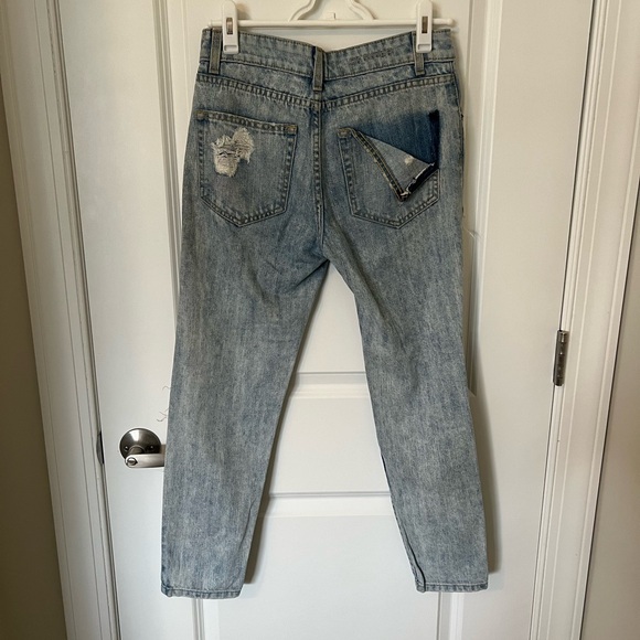 Distressed Carmar Jeans - Picture 4 of 5